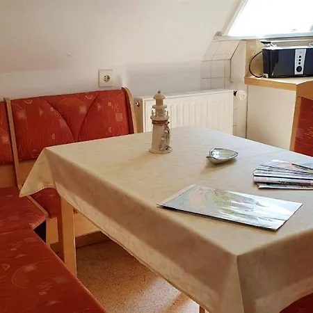 Ferienwohnung-floppy-hansi-og-3 Guest house Sankt Peter-Ording